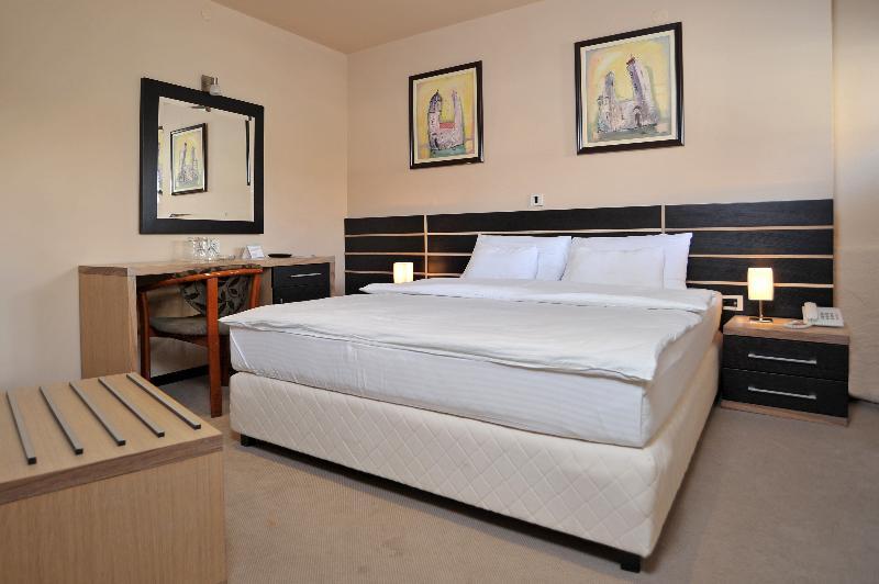 Hotel Zelengora Крагуевац Номер фото